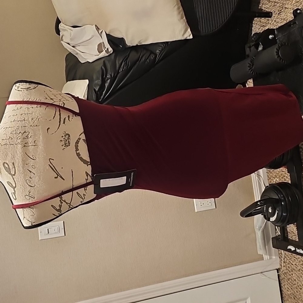 NEW Pretty Little Thing Burgundy Slinky Strappy  Bodycon Dress..size 6.free Ship - Picture 3 of 5